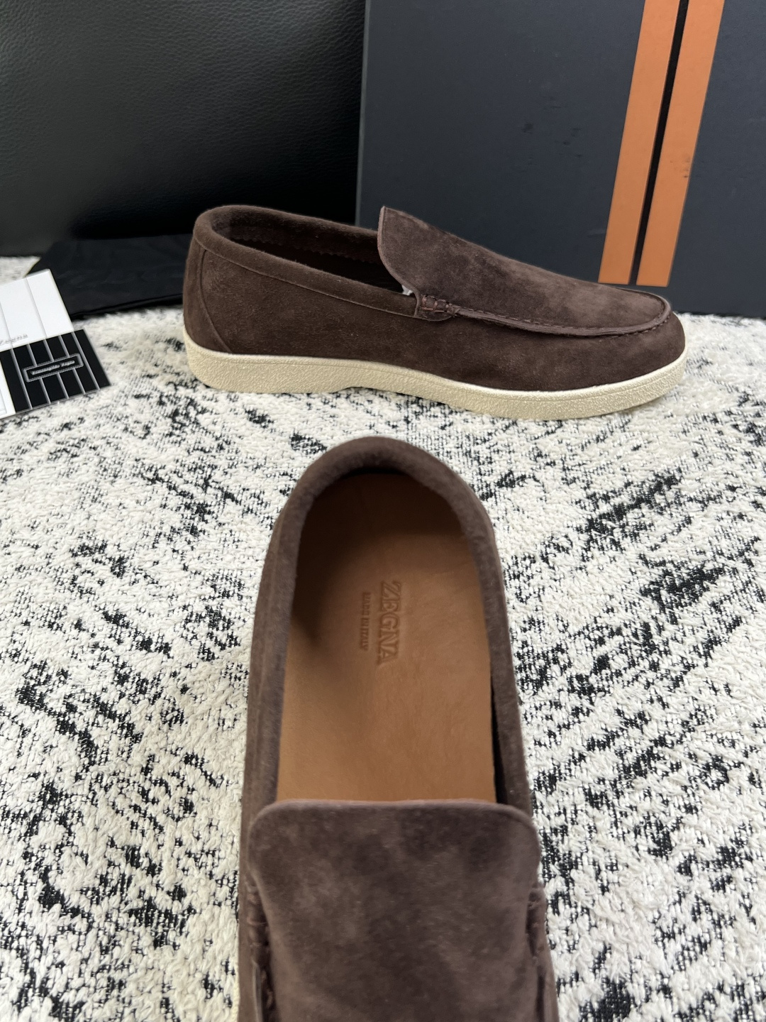 Zegna  高品质  顶级工艺品  杰尼亚  专柜新款原厂配置，意大利进口牛皮面料，进口牛里垫，透气舒适，鞋底：原厂特