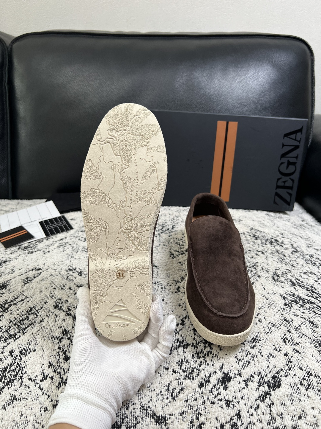 Zegna  高品质  顶级工艺品  杰尼亚  专柜新款原厂配置，意大利进口牛皮面料，进口牛里垫，透气舒适，鞋底：原厂特