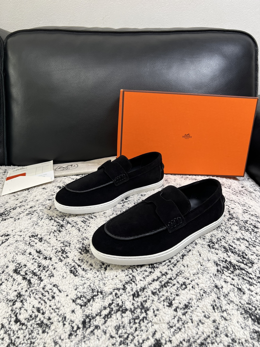 Hermes  高品质  顶级工艺品  爱马仕 专柜同步发售原厂配置，意大利进口原版牛皮面料，高品质拼接工艺，全进口水染