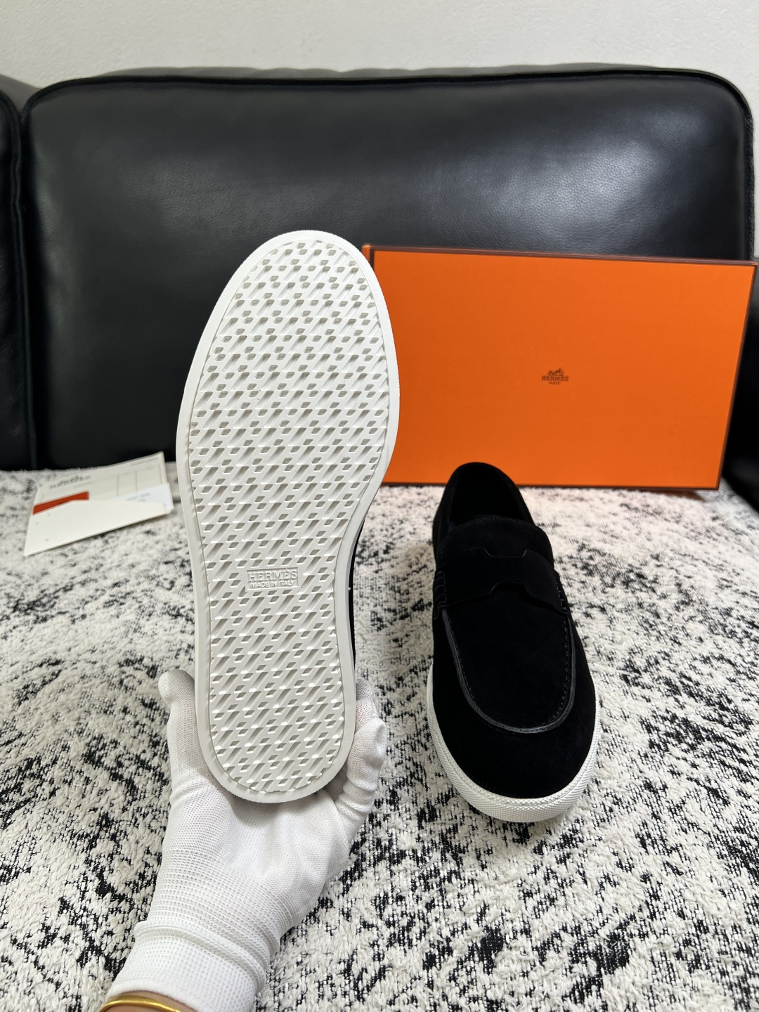 Hermes  高品质  顶级工艺品  爱马仕 专柜同步发售原厂配置，意大利进口原版牛皮面料，高品质拼接工艺，全进口水染