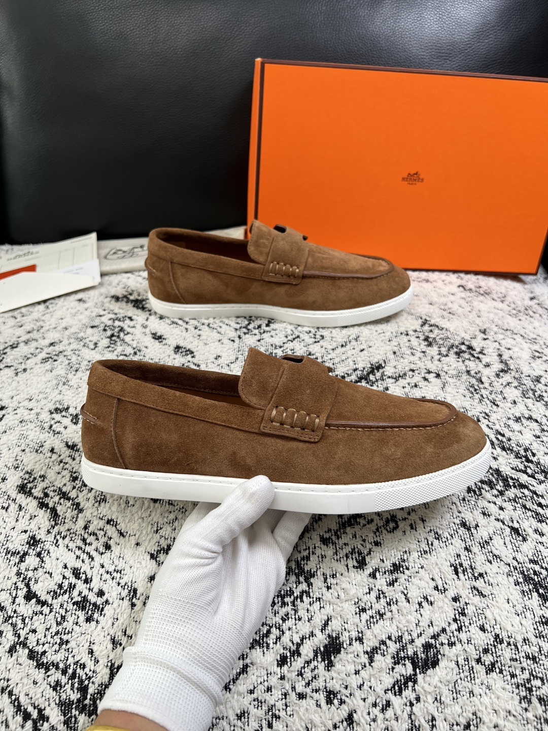 Hermes  高品质  顶级工艺品  爱马仕 专柜同步发售原厂配置，意大利进口原版牛皮面料，高品质拼接工艺，全进口水染