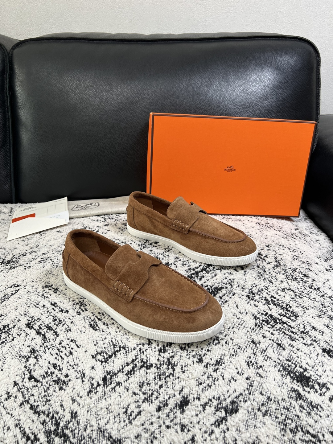 Hermes  高品质  顶级工艺品  爱马仕 专柜同步发售原厂配置，意大利进口原版牛皮面料，高品质拼接工艺，全进口水染