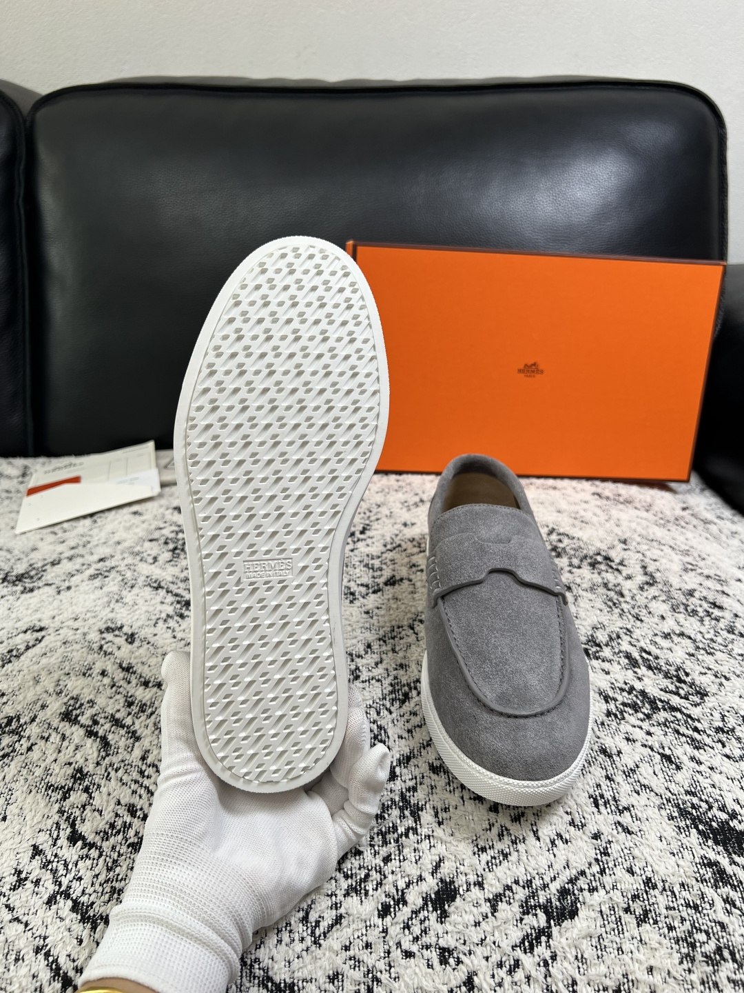 Hermes  高品质  顶级工艺品  爱马仕 专柜同步发售原厂配置，意大利进口原版牛皮面料，高品质拼接工艺，全进口水染
