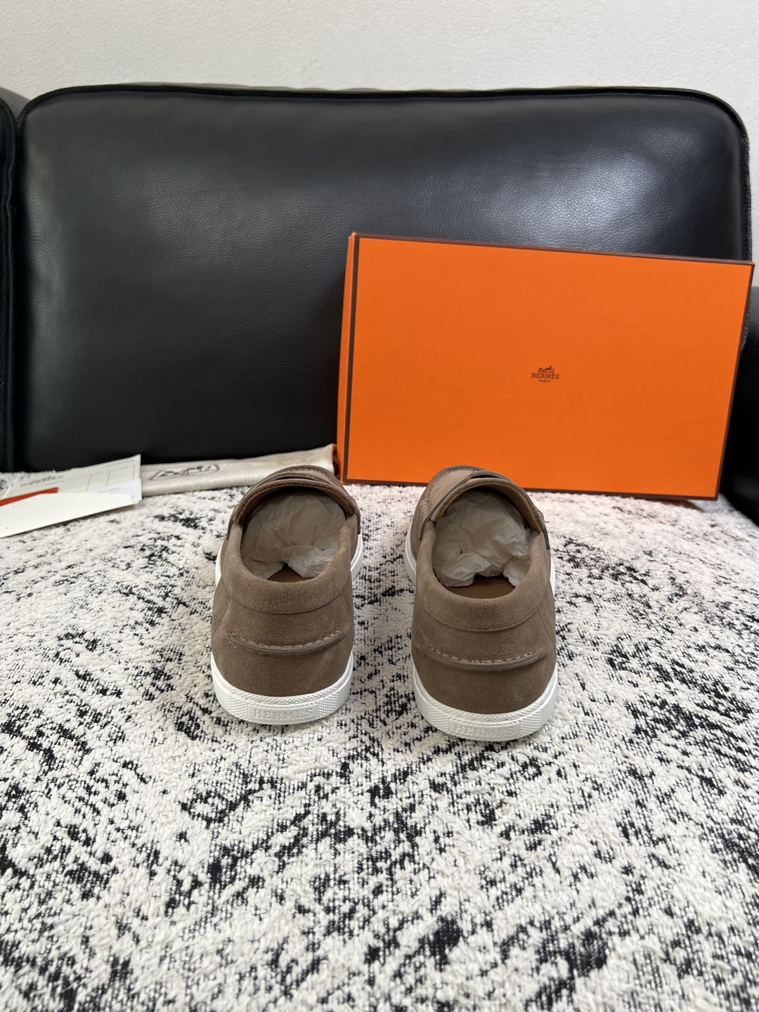 Hermes  高品质  顶级工艺品  爱马仕 专柜同步发售原厂配置，意大利进口原版牛皮面料，高品质拼接工艺，全进口水染