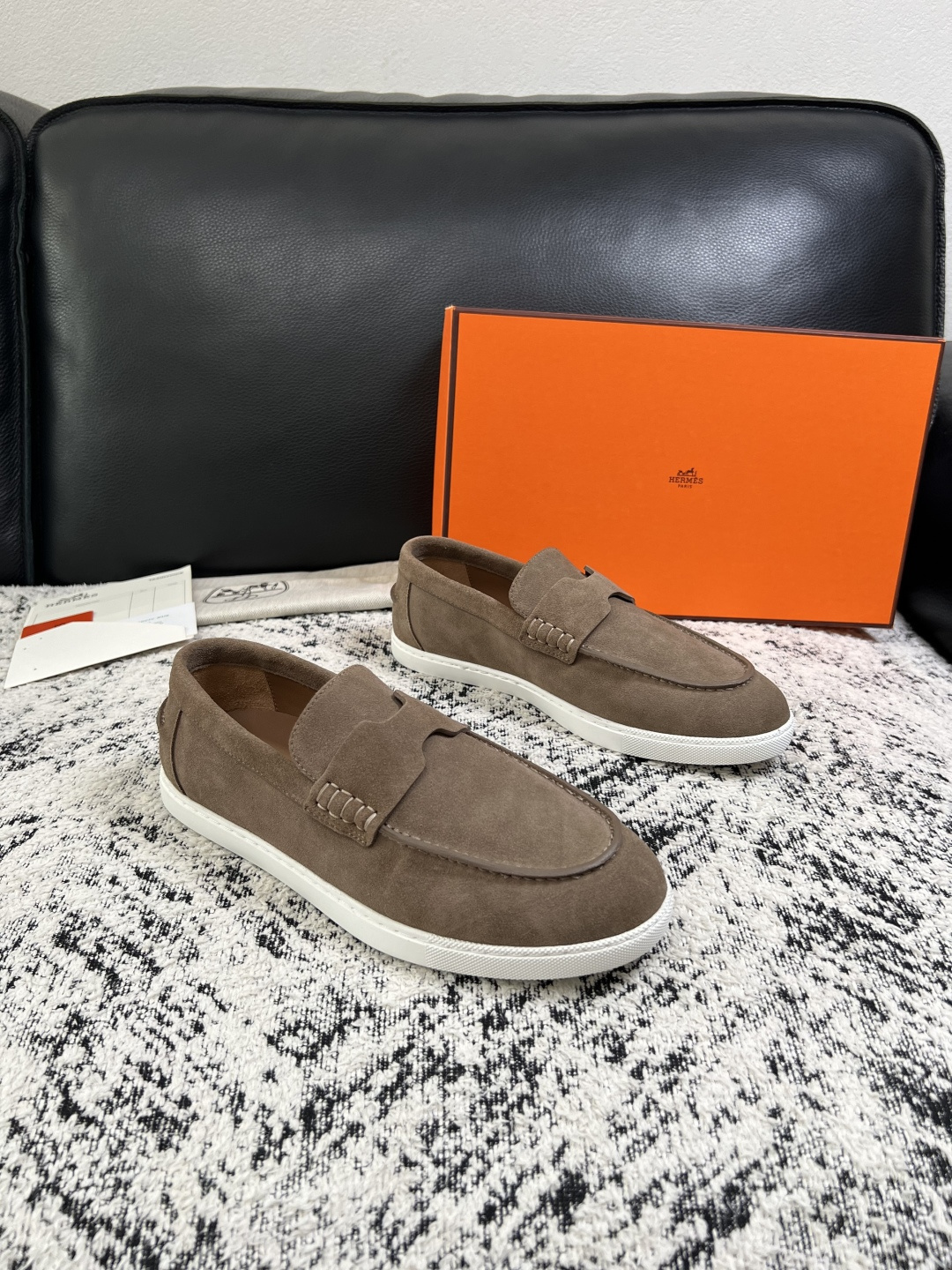 Hermes  高品质  顶级工艺品  爱马仕 专柜同步发售原厂配置，意大利进口原版牛皮面料，高品质拼接工艺，全进口水染
