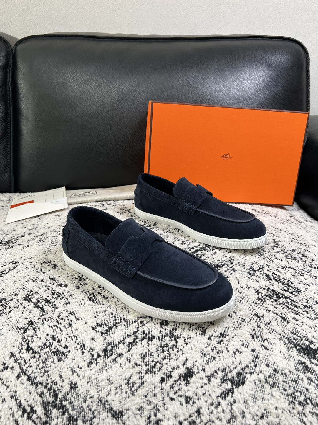 Hermes  高品质  顶级工艺品  爱马仕 专柜同步发售原厂配置，意大利进口原版牛皮面料，高品质拼接工艺，全进口水染