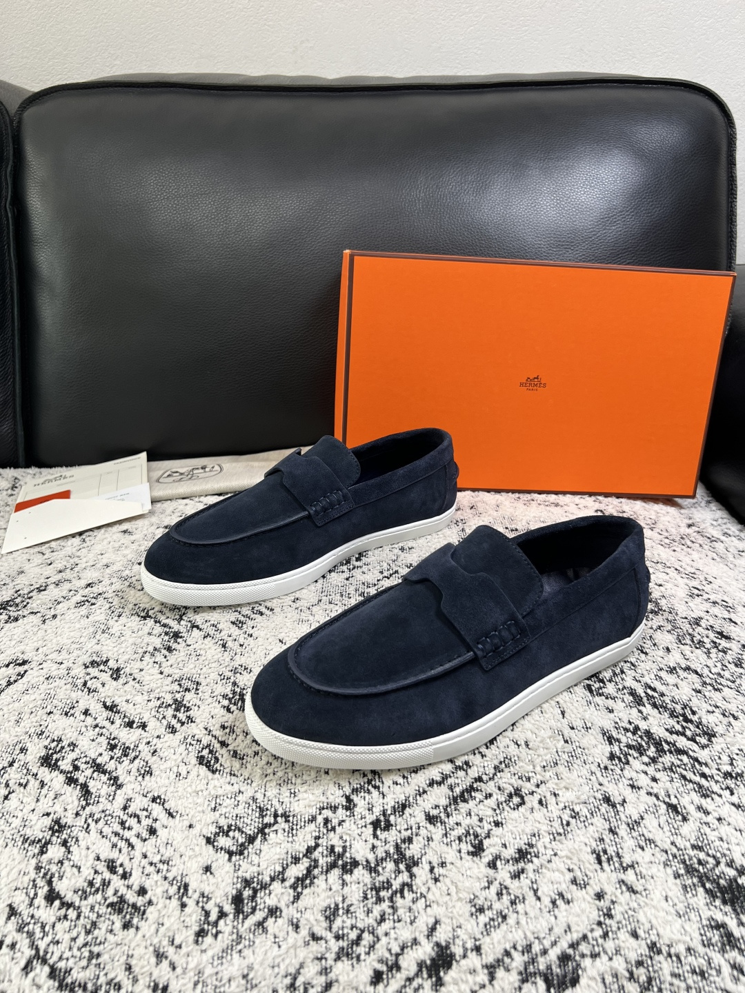 Hermes  高品质  顶级工艺品  爱马仕 专柜同步发售原厂配置，意大利进口原版牛皮面料，高品质拼接工艺，全进口水染