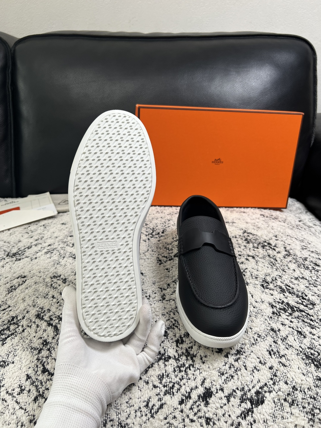 Hermes  高品质  顶级工艺品  爱马仕 专柜同步发售原厂配置，意大利进口原版牛皮面料，高品质拼接工艺，全进口水染