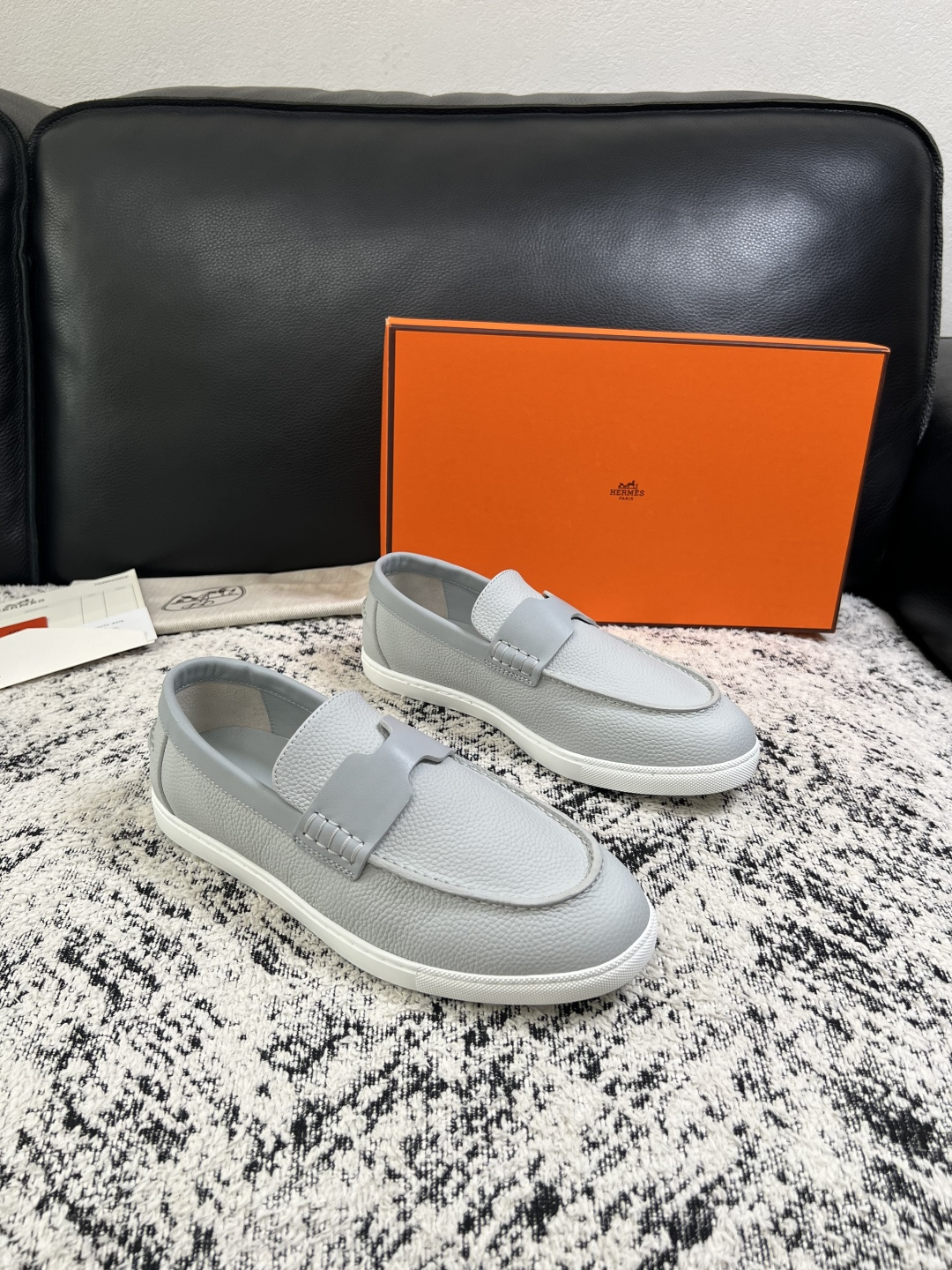 Hermes  高品质  顶级工艺品  爱马仕 专柜同步发售原厂配置，意大利进口原版牛皮面料，高品质拼接工艺，全进口水染