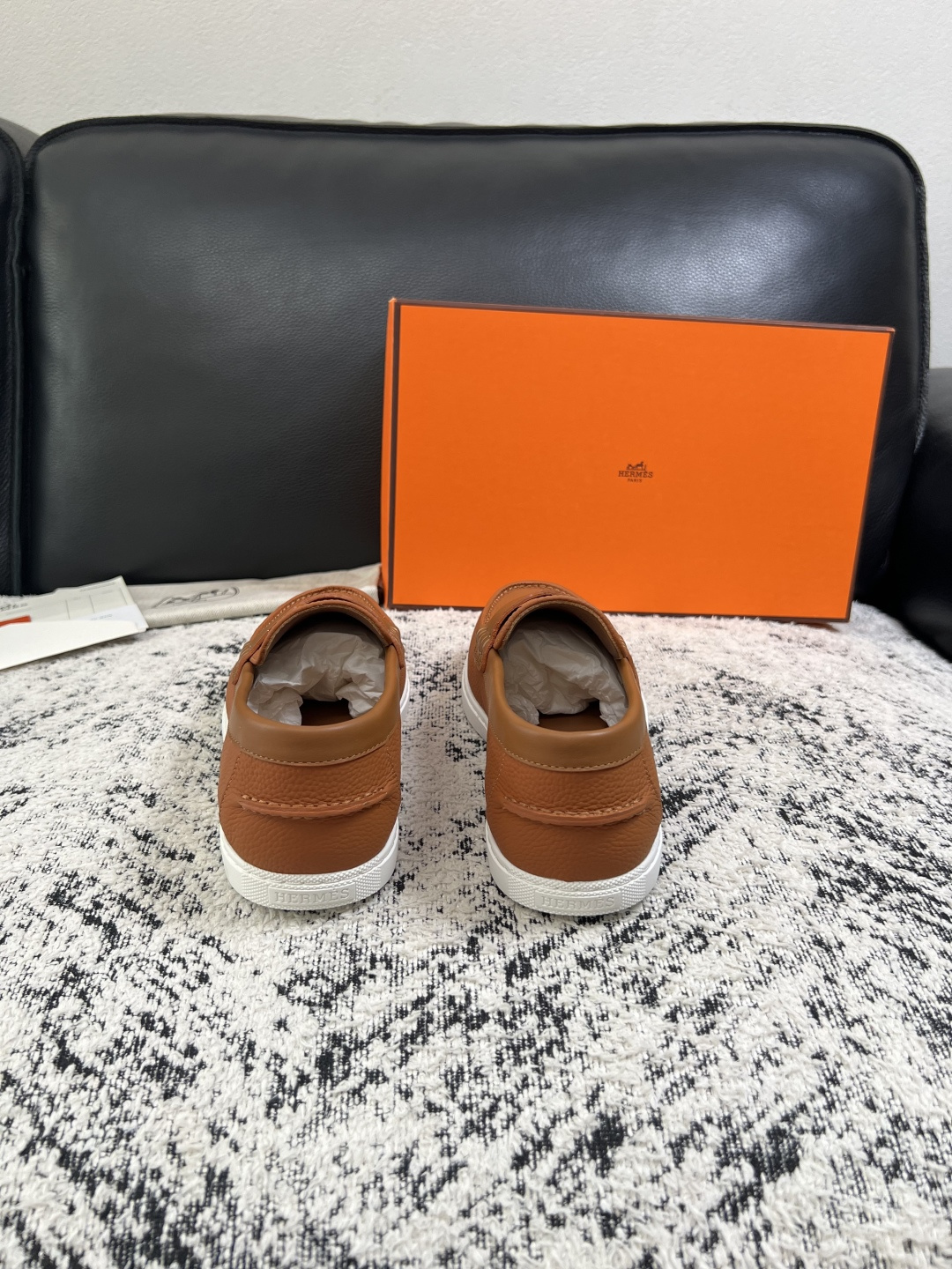 Hermes  高品质  顶级工艺品  爱马仕 专柜同步发售原厂配置，意大利进口原版牛皮面料，高品质拼接工艺，全进口水染