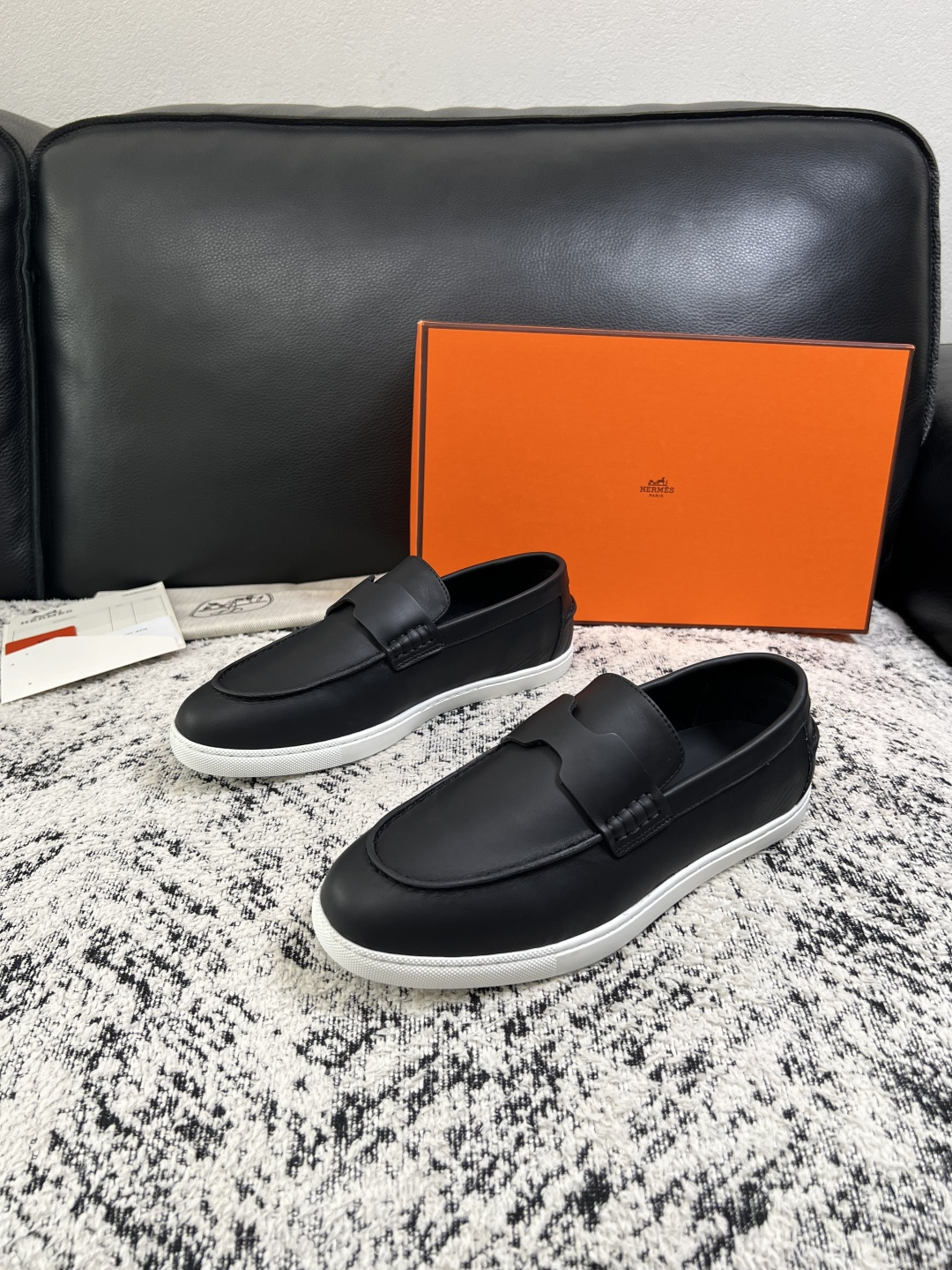 Hermes  高品质  顶级工艺品  爱马仕 专柜同步发售原厂配置，意大利进口原版牛皮面料，高品质拼接工艺，全进口水染