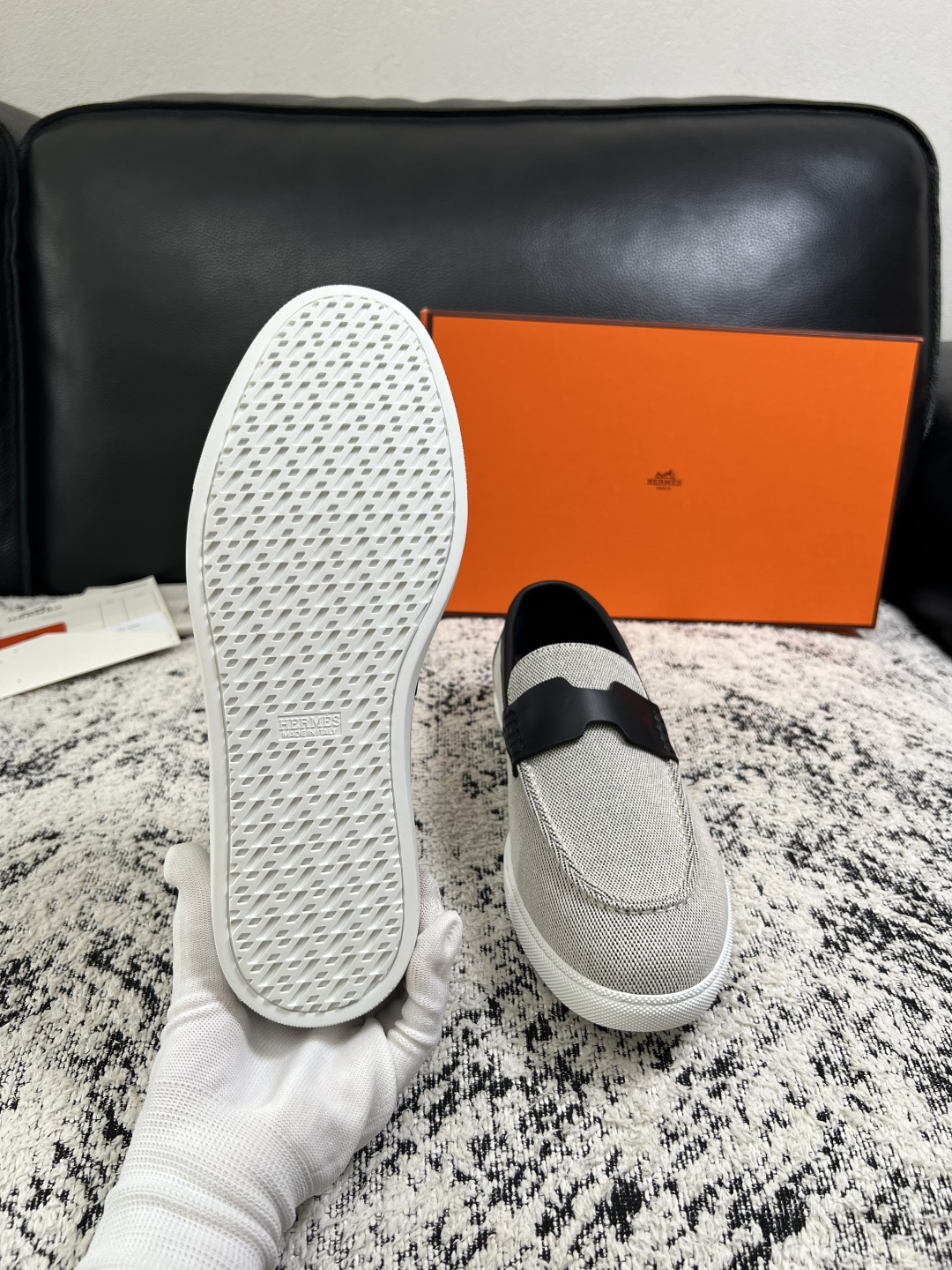 Hermes  高品质  顶级工艺品  爱马仕 专柜同步发售原厂配置，意大利进口原版牛皮面料，高品质拼接工艺，全进口水染