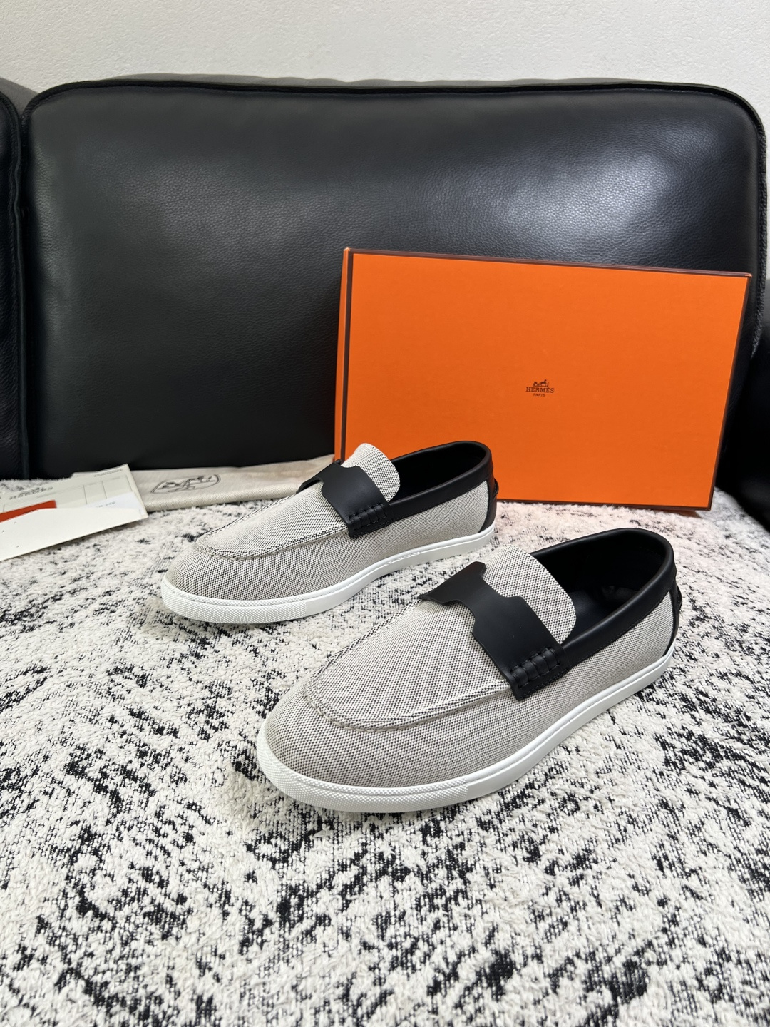 Hermes  高品质  顶级工艺品  爱马仕 专柜同步发售原厂配置，意大利进口原版牛皮面料，高品质拼接工艺，全进口水染