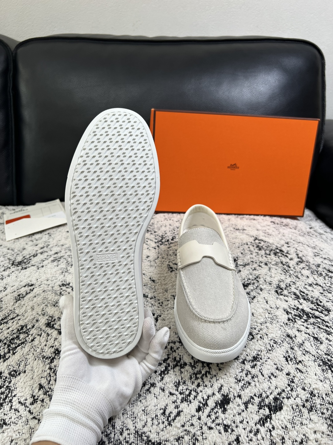 Hermes  高品质  顶级工艺品  爱马仕 专柜同步发售原厂配置，意大利进口原版牛皮面料，高品质拼接工艺，全进口水染