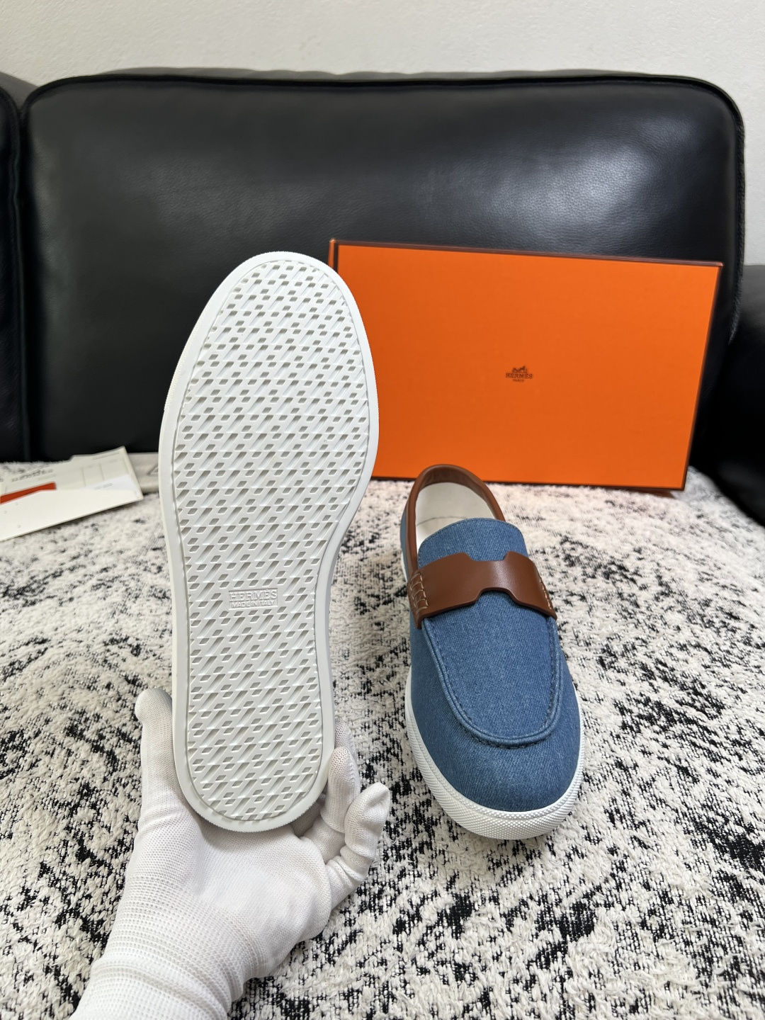 Hermes  高品质  顶级工艺品  爱马仕 专柜同步发售原厂配置，意大利进口原版牛皮面料，高品质拼接工艺，全进口水染