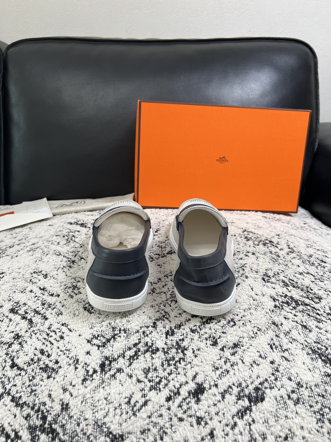 Hermes  高品质  顶级工艺品  爱马仕 专柜同步发售原厂配置，意大利进口原版牛皮面料，高品质拼接工艺，全进口水染
