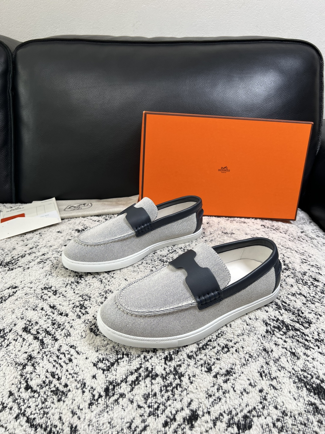 Hermes  高品质  顶级工艺品  爱马仕 专柜同步发售原厂配置，意大利进口原版牛皮面料，高品质拼接工艺，全进口水染