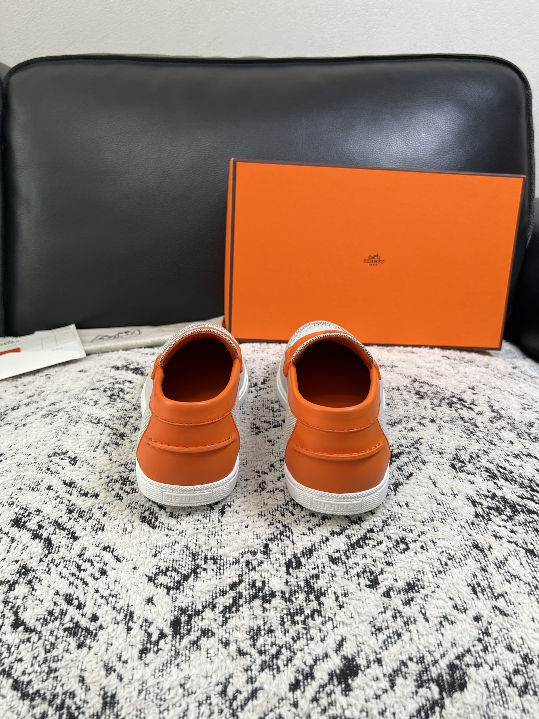 Hermes  高品质  顶级工艺品  爱马仕 专柜同步发售原厂配置，意大利进口原版牛皮面料，高品质拼接工艺，全进口水染