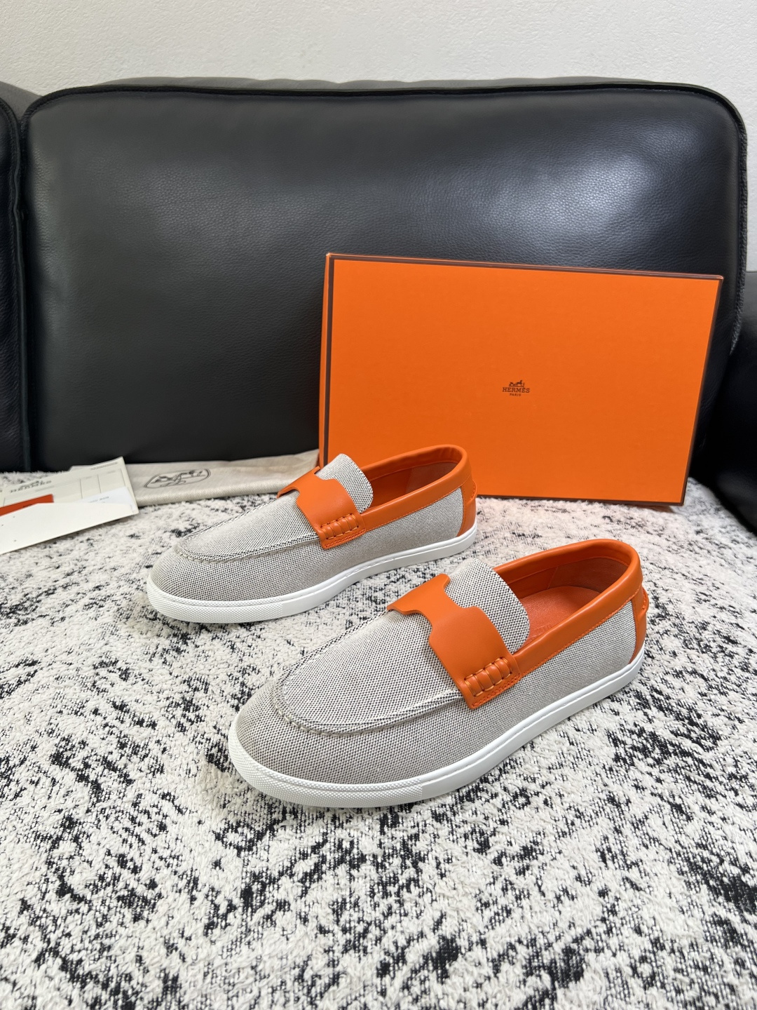 Hermes  高品质  顶级工艺品  爱马仕 专柜同步发售原厂配置，意大利进口原版牛皮面料，高品质拼接工艺，全进口水染