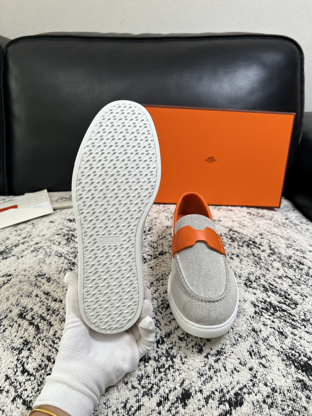 Hermes  高品质  顶级工艺品  爱马仕 专柜同步发售原厂配置，意大利进口原版牛皮面料，高品质拼接工艺，全进口水染