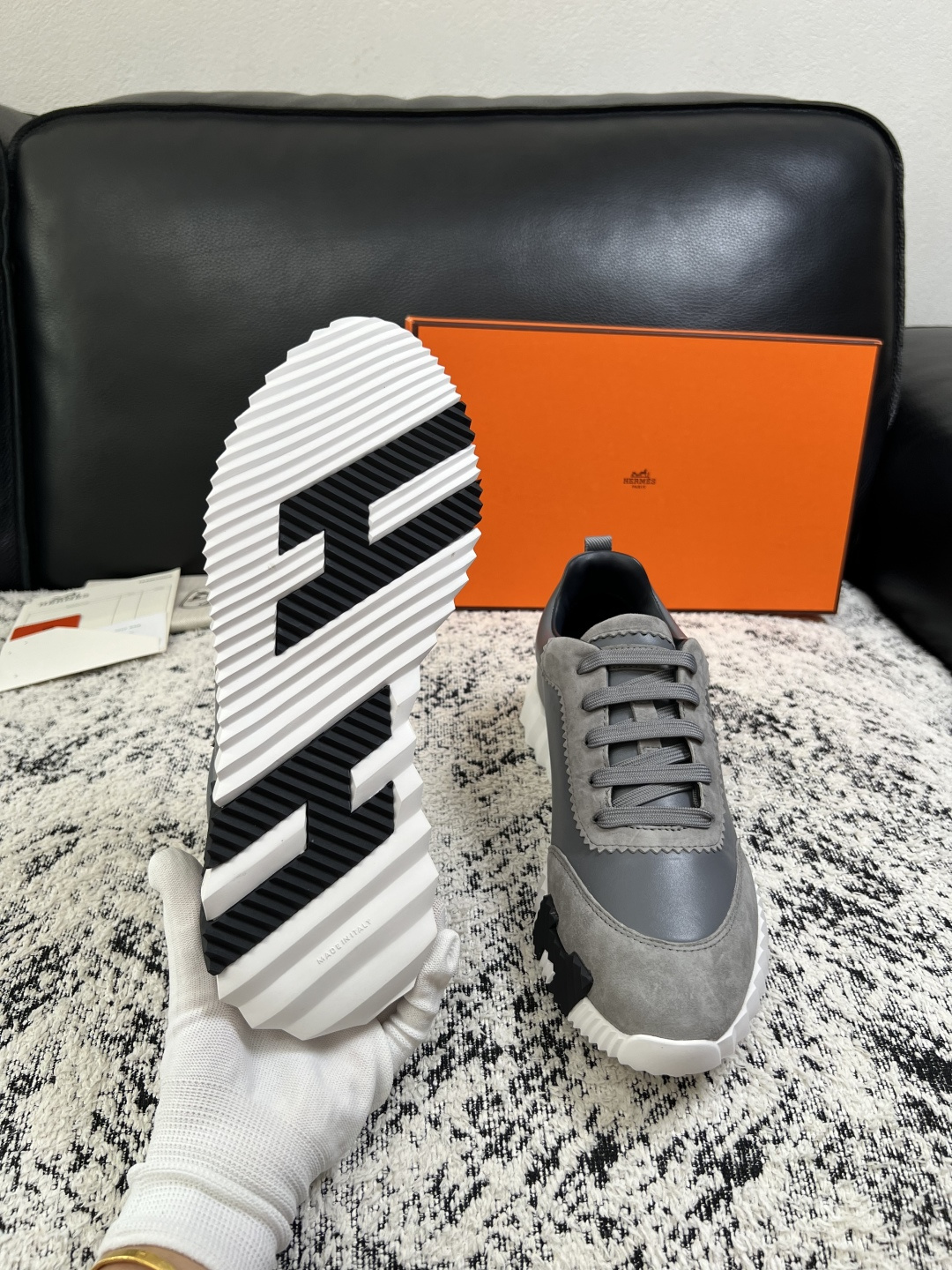 Hermes  高品质  顶级工艺品  爱马仕 专柜同步发售原厂配置，意大利进口原版牛皮面料，高品质拼接工艺，全进口水染