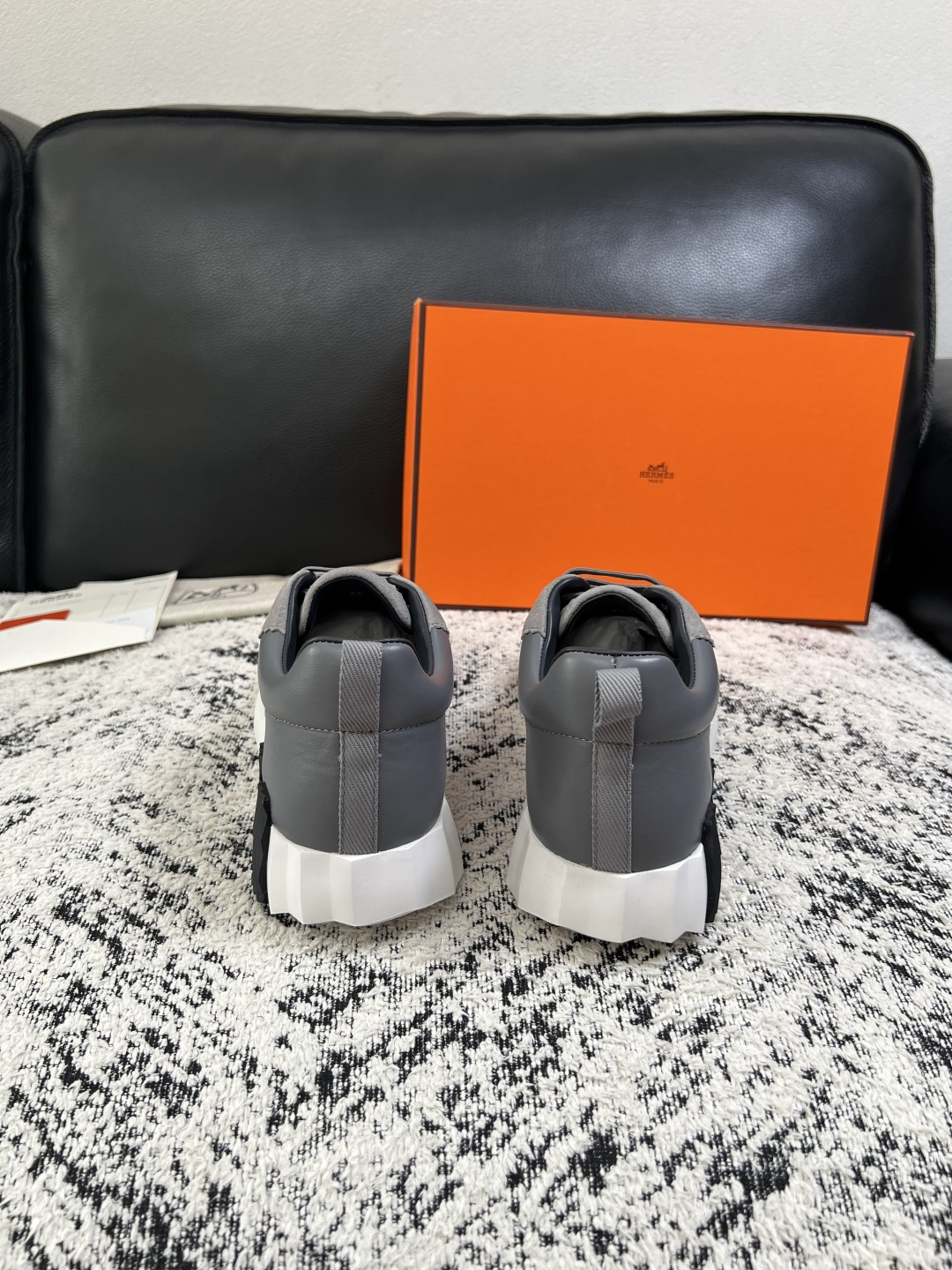 Hermes  高品质  顶级工艺品  爱马仕 专柜同步发售原厂配置，意大利进口原版牛皮面料，高品质拼接工艺，全进口水染