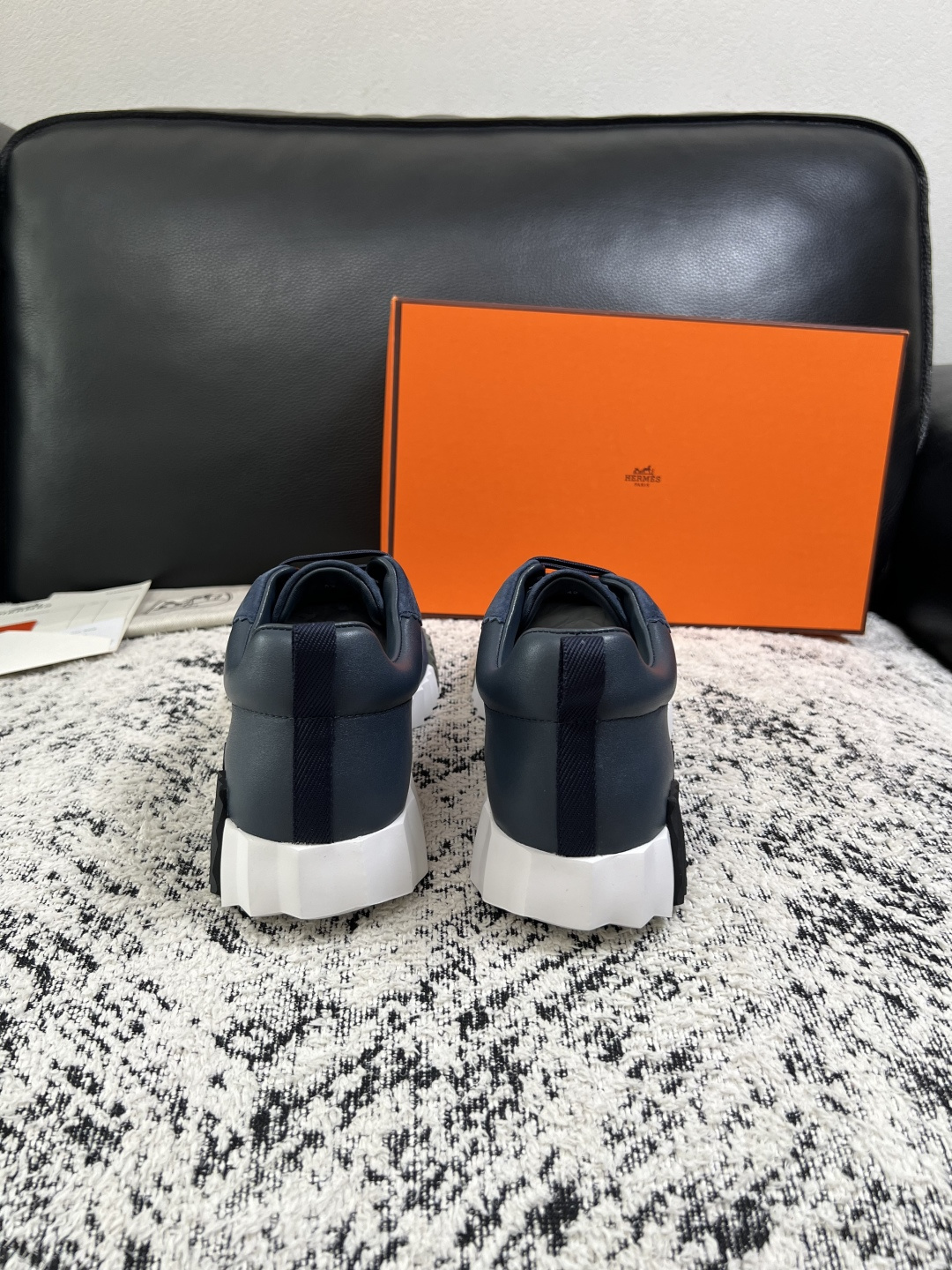 Hermes  高品质  顶级工艺品  爱马仕 专柜同步发售原厂配置，意大利进口原版牛皮面料，高品质拼接工艺，全进口水染