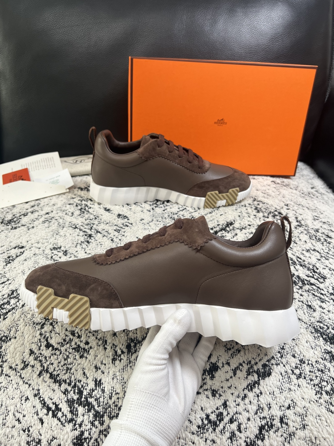 Hermes  高品质  顶级工艺品  爱马仕 专柜同步发售原厂配置，意大利进口原版牛皮面料，高品质拼接工艺，全进口水染