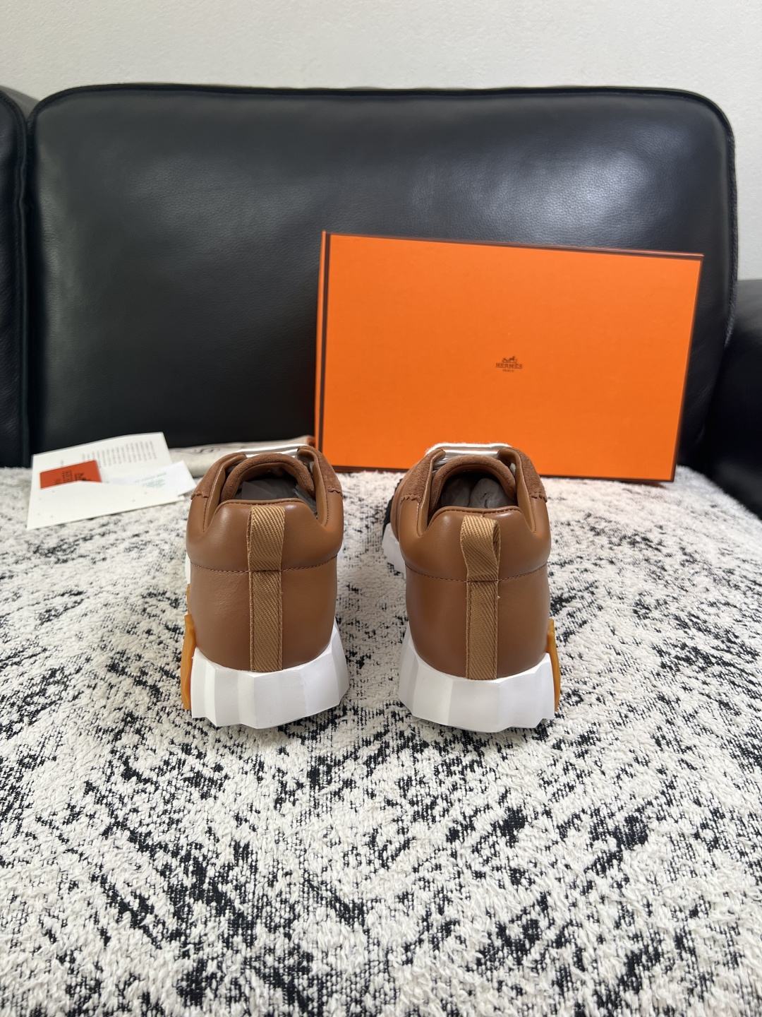 Hermes  高品质  顶级工艺品  爱马仕 专柜同步发售原厂配置，意大利进口原版牛皮面料，高品质拼接工艺，全进口水染