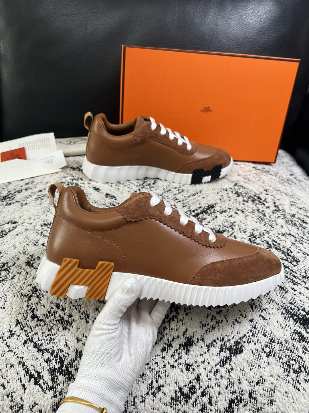 Hermes  高品质  顶级工艺品  爱马仕 专柜同步发售原厂配置，意大利进口原版牛皮面料，高品质拼接工艺，全进口水染