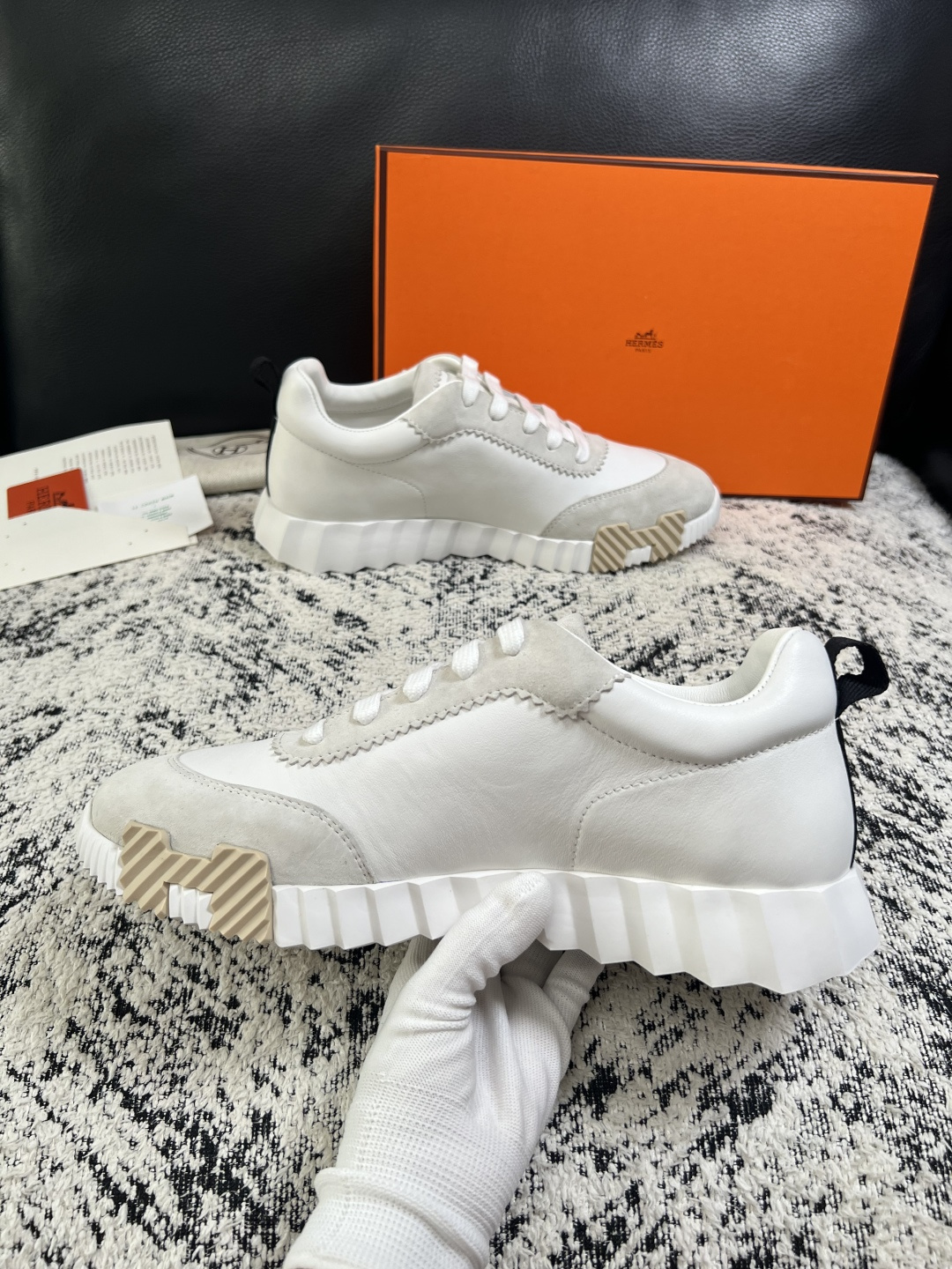 Hermes  高品质  顶级工艺品  爱马仕 专柜同步发售原厂配置，意大利进口原版牛皮面料，高品质拼接工艺，全进口水染