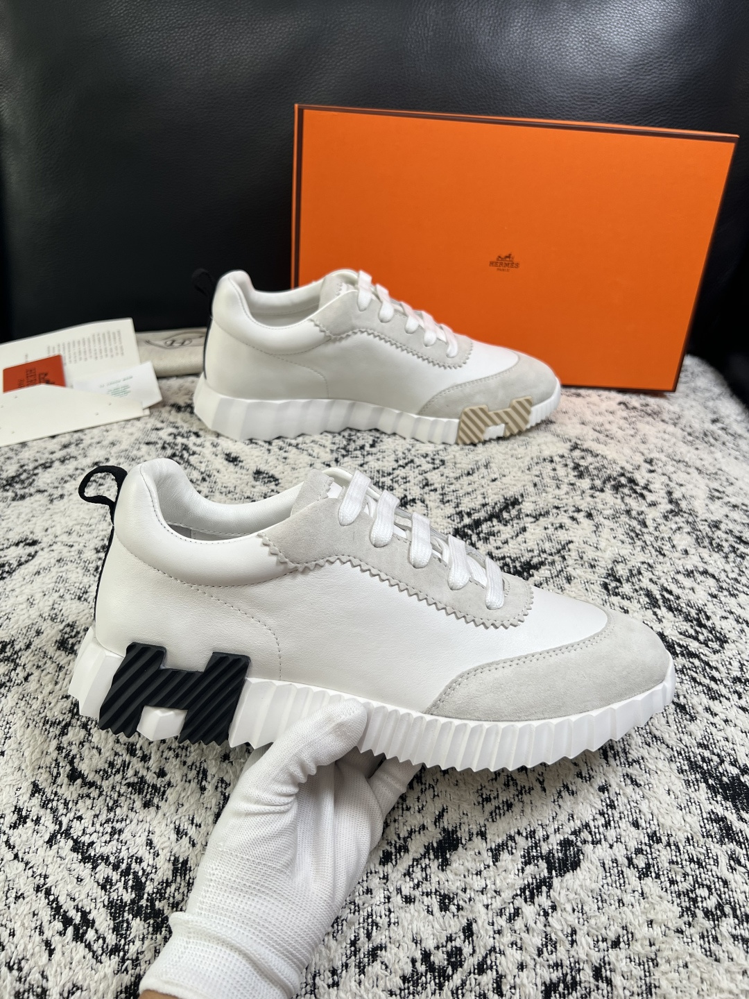 Hermes  高品质  顶级工艺品  爱马仕 专柜同步发售原厂配置，意大利进口原版牛皮面料，高品质拼接工艺，全进口水染