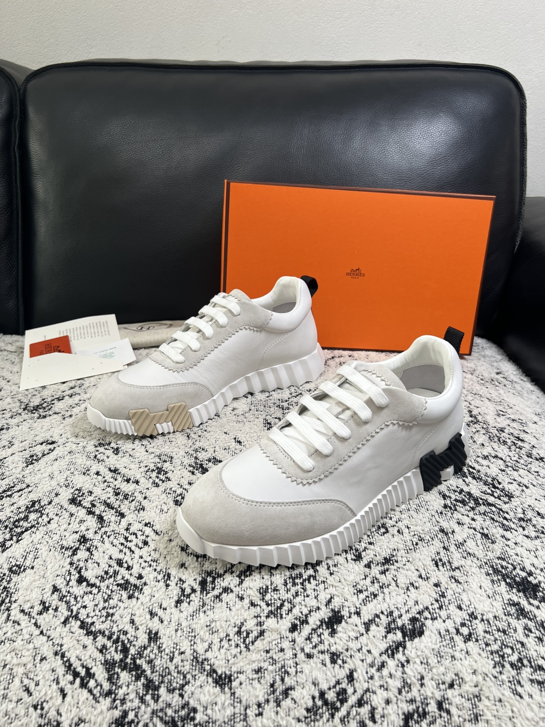Hermes  高品质  顶级工艺品  爱马仕 专柜同步发售原厂配置，意大利进口原版牛皮面料，高品质拼接工艺，全进口水染