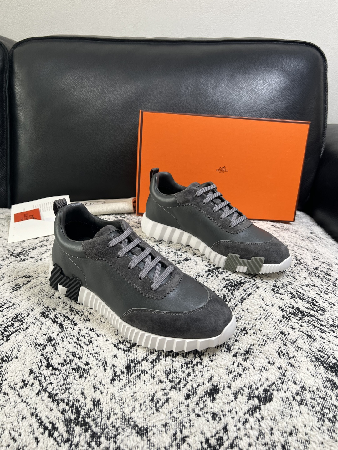 Hermes  高品质  顶级工艺品  爱马仕 专柜同步发售原厂配置，意大利进口原版牛皮面料，高品质拼接工艺，全进口水染