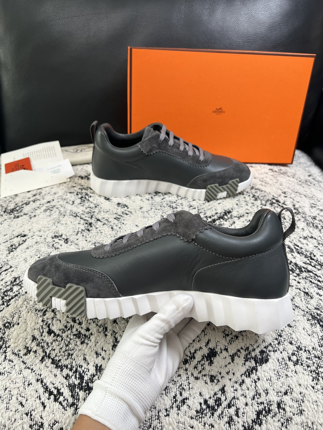 Hermes  高品质  顶级工艺品  爱马仕 专柜同步发售原厂配置，意大利进口原版牛皮面料，高品质拼接工艺，全进口水染