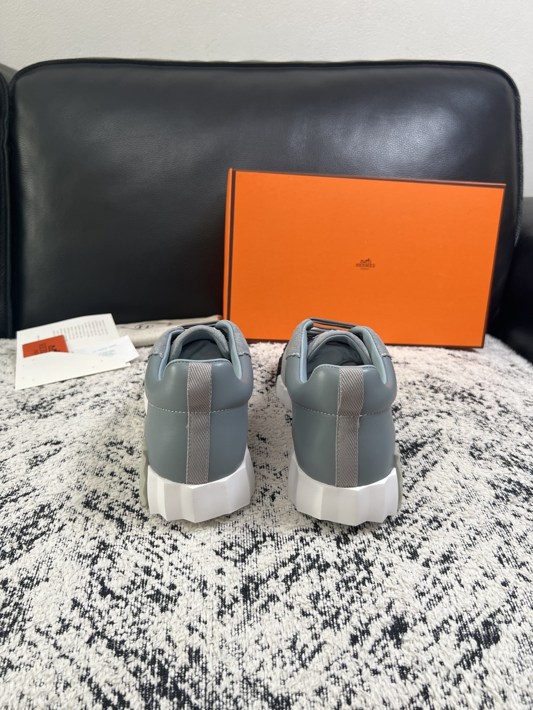 Hermes  高品质  顶级工艺品  爱马仕 专柜同步发售原厂配置，意大利进口原版牛皮面料，高品质拼接工艺，全进口水染