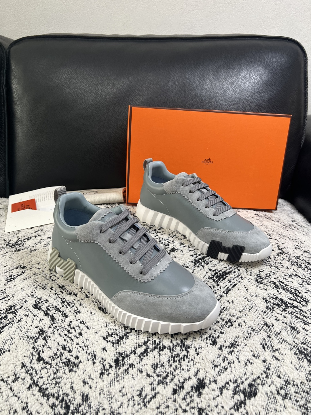 Hermes  高品质  顶级工艺品  爱马仕 专柜同步发售原厂配置，意大利进口原版牛皮面料，高品质拼接工艺，全进口水染