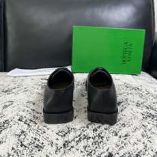 BOTTEGA VENETA 高品质 顶级工艺品 葆蝶家 专柜同步,鞋面意大利进口编织牛皮面料,透气牛皮内里舒 BOTTEGA VENETA 高品质 顶级工艺品 葆蝶家 专柜同步,鞋面意大利进口编织牛皮面料,透气牛皮内里舒