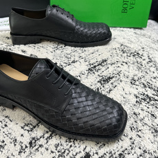 BOTTEGA VENETA 高品质 顶级工艺品 葆蝶家 专柜同步,鞋面意大利进口编织牛皮面料,透气牛皮内里舒 BOTTEGA VENETA 高品质 顶级工艺品 葆蝶家 专柜同步,鞋面意大利进口编织牛皮面料,透气牛皮内里舒