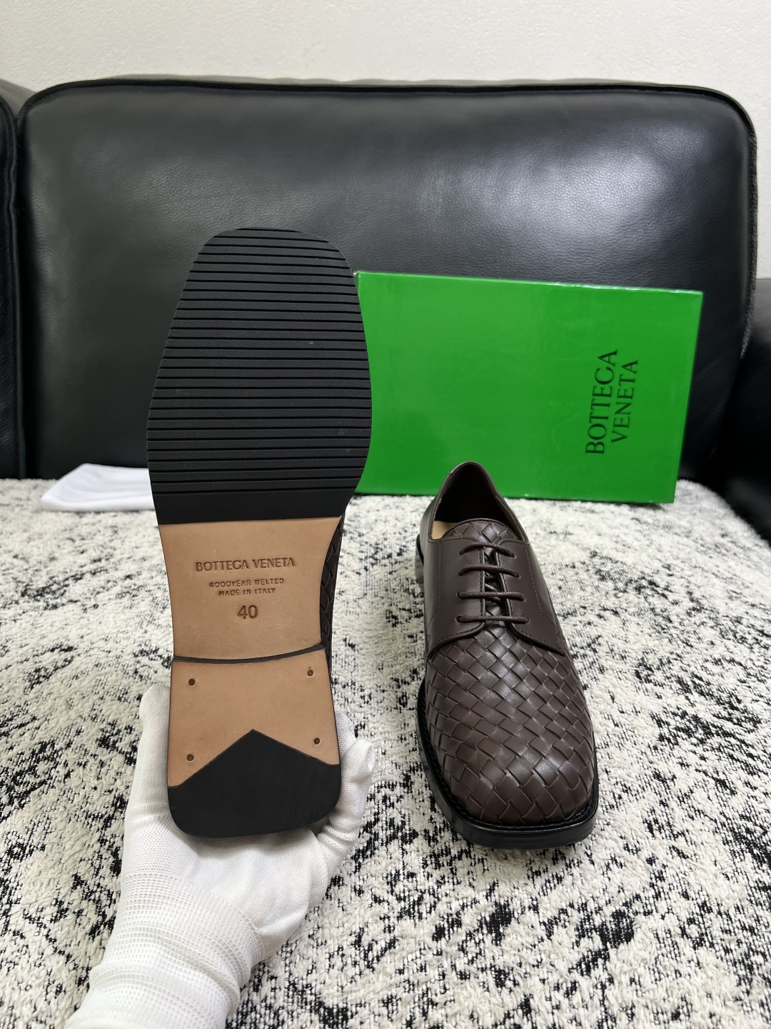 BOTTEGA VENETA 高品质 顶级工艺品 葆蝶家 专柜同步,鞋面意大利进口编织牛皮面料,透气牛皮内里舒 BOTTEGA VENETA 高品质 顶级工艺品 葆蝶家 专柜同步,鞋面意大利进口编织牛皮面料,透气牛皮内里舒