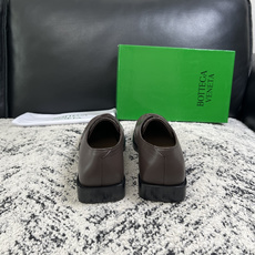 BOTTEGA VENETA 高品质 顶级工艺品 葆蝶家 专柜同步,鞋面意大利进口编织牛皮面料,透气牛皮内里舒 BOTTEGA VENETA 高品质 顶级工艺品 葆蝶家 专柜同步,鞋面意大利进口编织牛皮面料,透气牛皮内里舒
