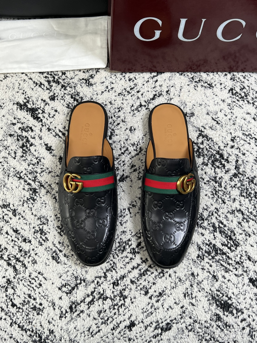 Gucci 高品质  顶级工艺品  古奇  皮鞋专柜新款原厂配置，意大利进口牛皮面料，进口牛皮内里垫，透气舒适，鞋底：原