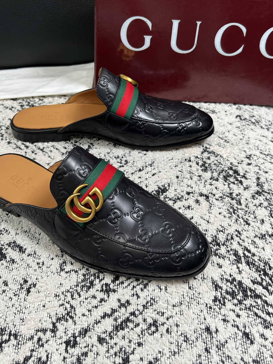 Gucci 高品质  顶级工艺品  古奇  皮鞋专柜新款原厂配置，意大利进口牛皮面料，进口牛皮内里垫，透气舒适，鞋底：原