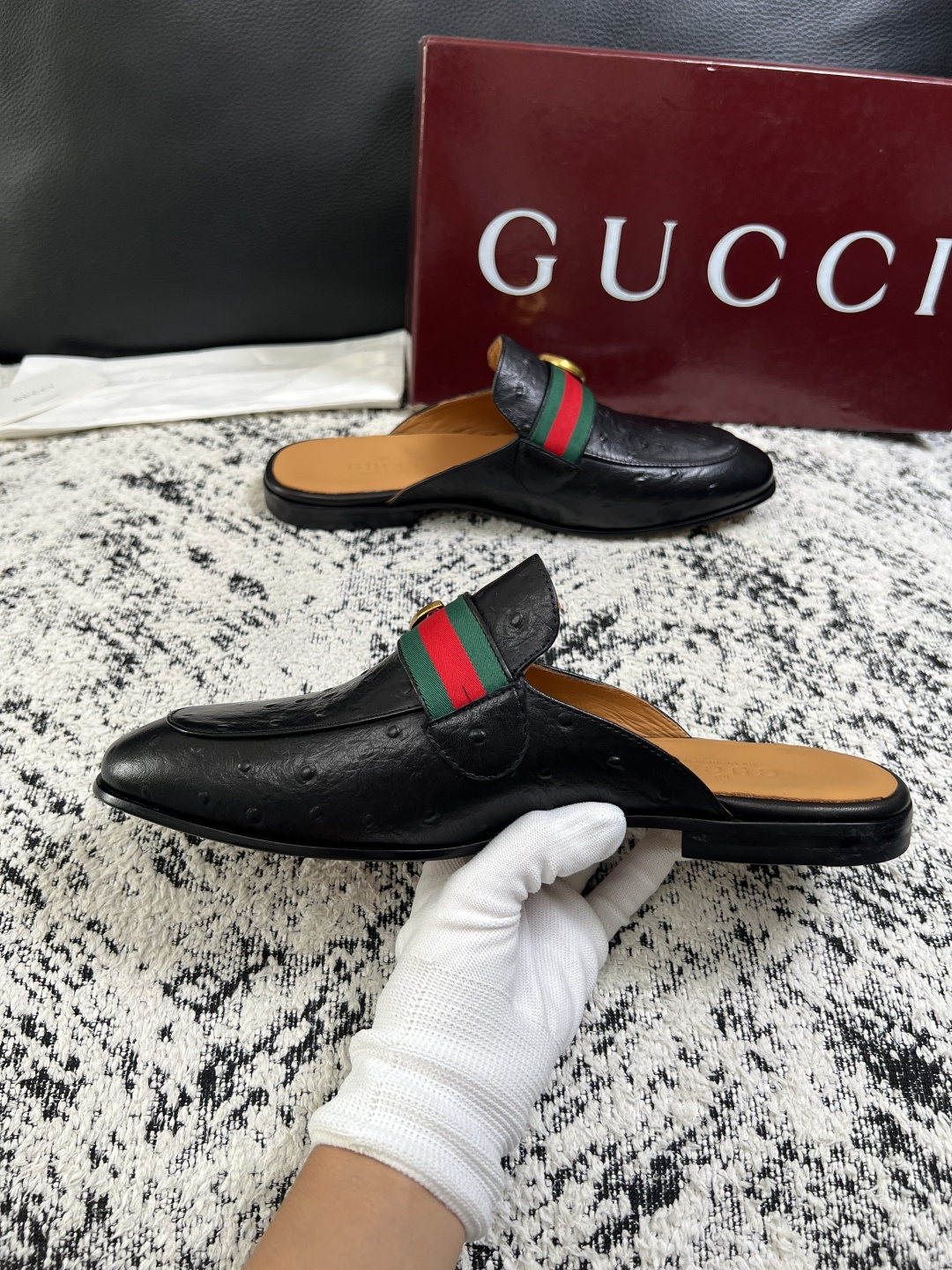 Gucci 高品质  顶级工艺品  古奇  皮鞋专柜新款原厂配置，意大利进口牛皮面料，进口牛皮内里垫，透气舒适，鞋底：原