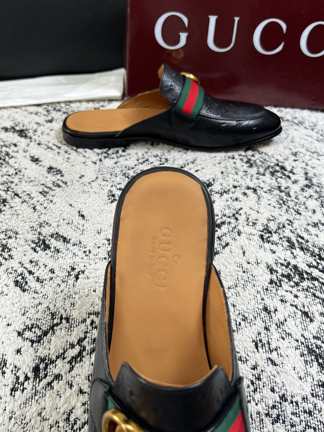 Gucci 高品质  顶级工艺品  古奇  皮鞋专柜新款原厂配置，意大利进口牛皮面料，进口牛皮内里垫，透气舒适，鞋底：原