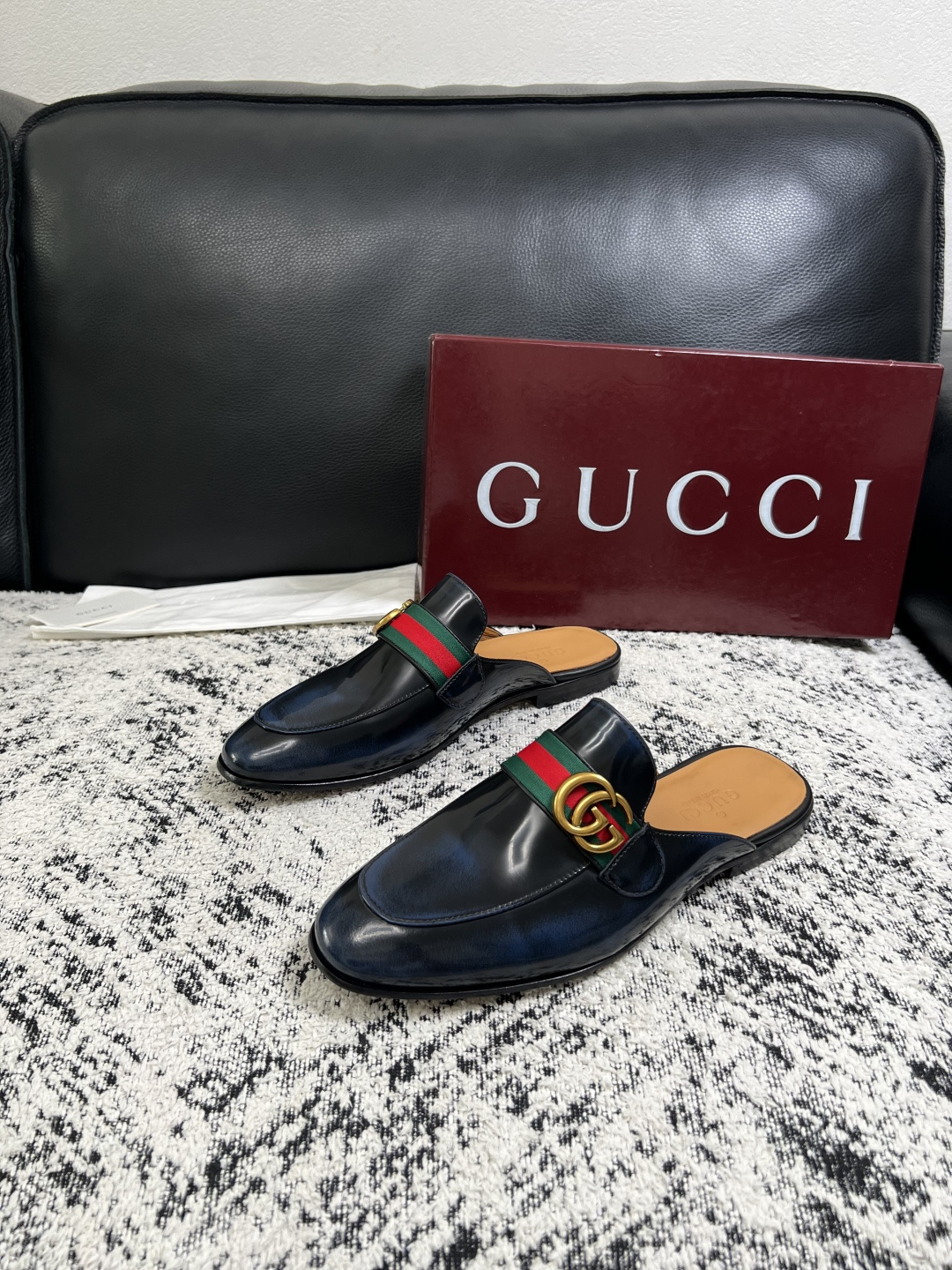 Gucci 高品质  顶级工艺品  古奇  皮鞋专柜新款原厂配置，意大利进口牛皮面料，进口牛皮内里垫，透气舒适，鞋底：原