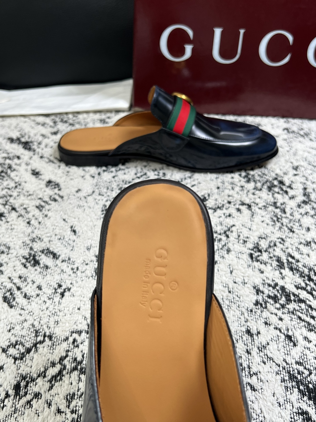Gucci 高品质  顶级工艺品  古奇  皮鞋专柜新款原厂配置，意大利进口牛皮面料，进口牛皮内里垫，透气舒适，鞋底：原