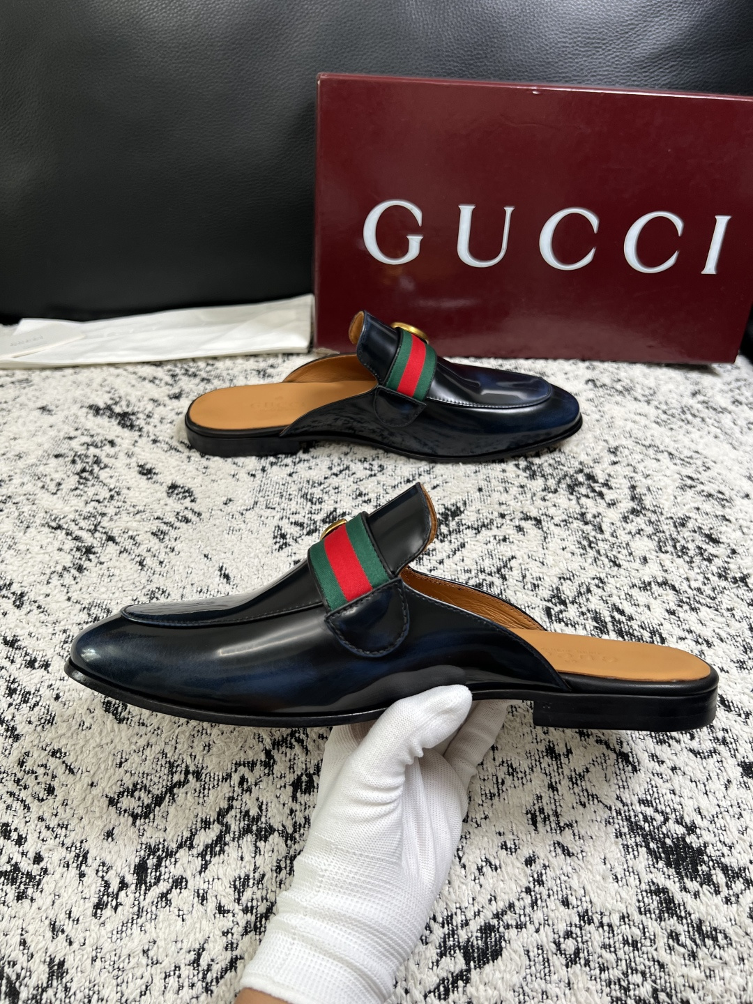 Gucci 高品质  顶级工艺品  古奇  皮鞋专柜新款原厂配置，意大利进口牛皮面料，进口牛皮内里垫，透气舒适，鞋底：原