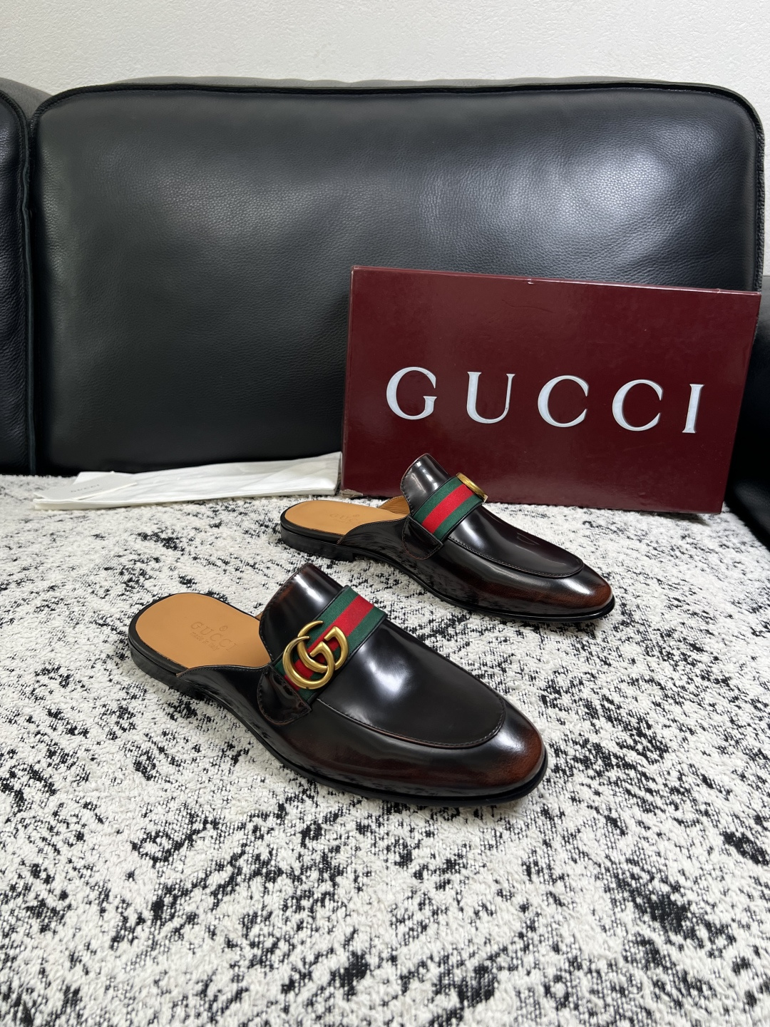 Gucci 高品质  顶级工艺品  古奇  皮鞋专柜新款原厂配置，意大利进口牛皮面料，进口牛皮内里垫，透气舒适，鞋底：原