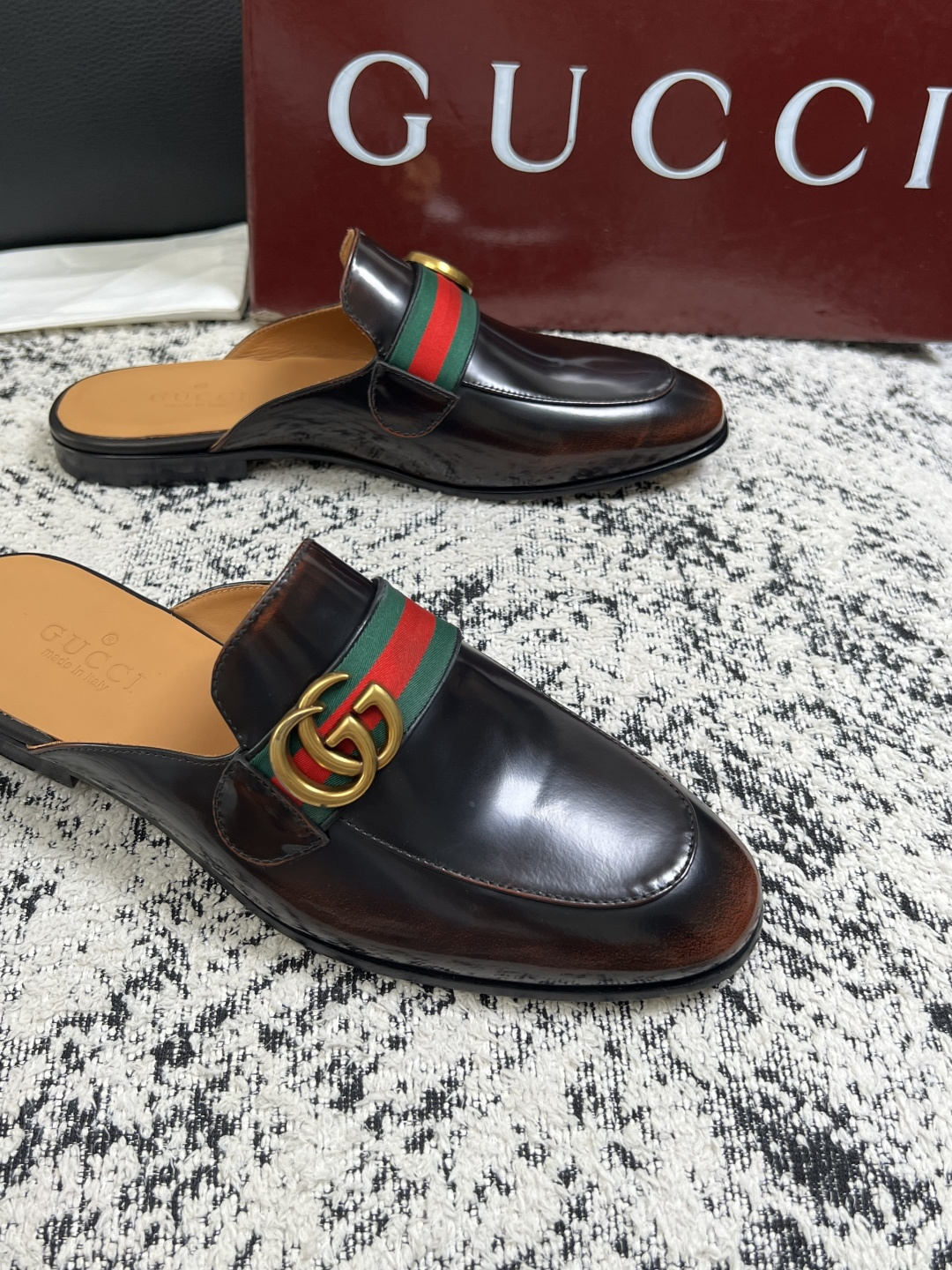 Gucci 高品质  顶级工艺品  古奇  皮鞋专柜新款原厂配置，意大利进口牛皮面料，进口牛皮内里垫，透气舒适，鞋底：原